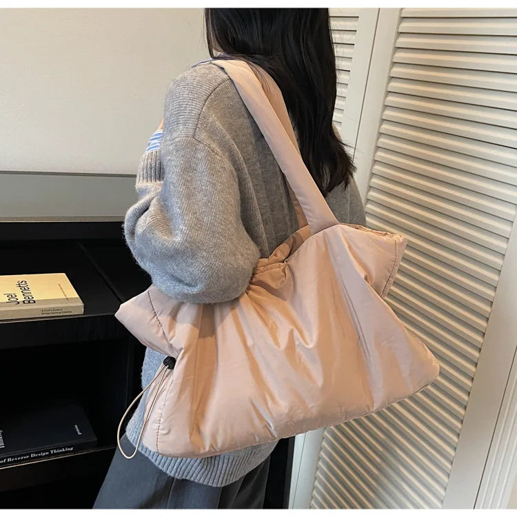 Women Nylon Bucket Shoulder Bag Large Capacity Tote Bag Fall Winter Versatile Cotton-padded Handbag Guangzhou High Quality Bag