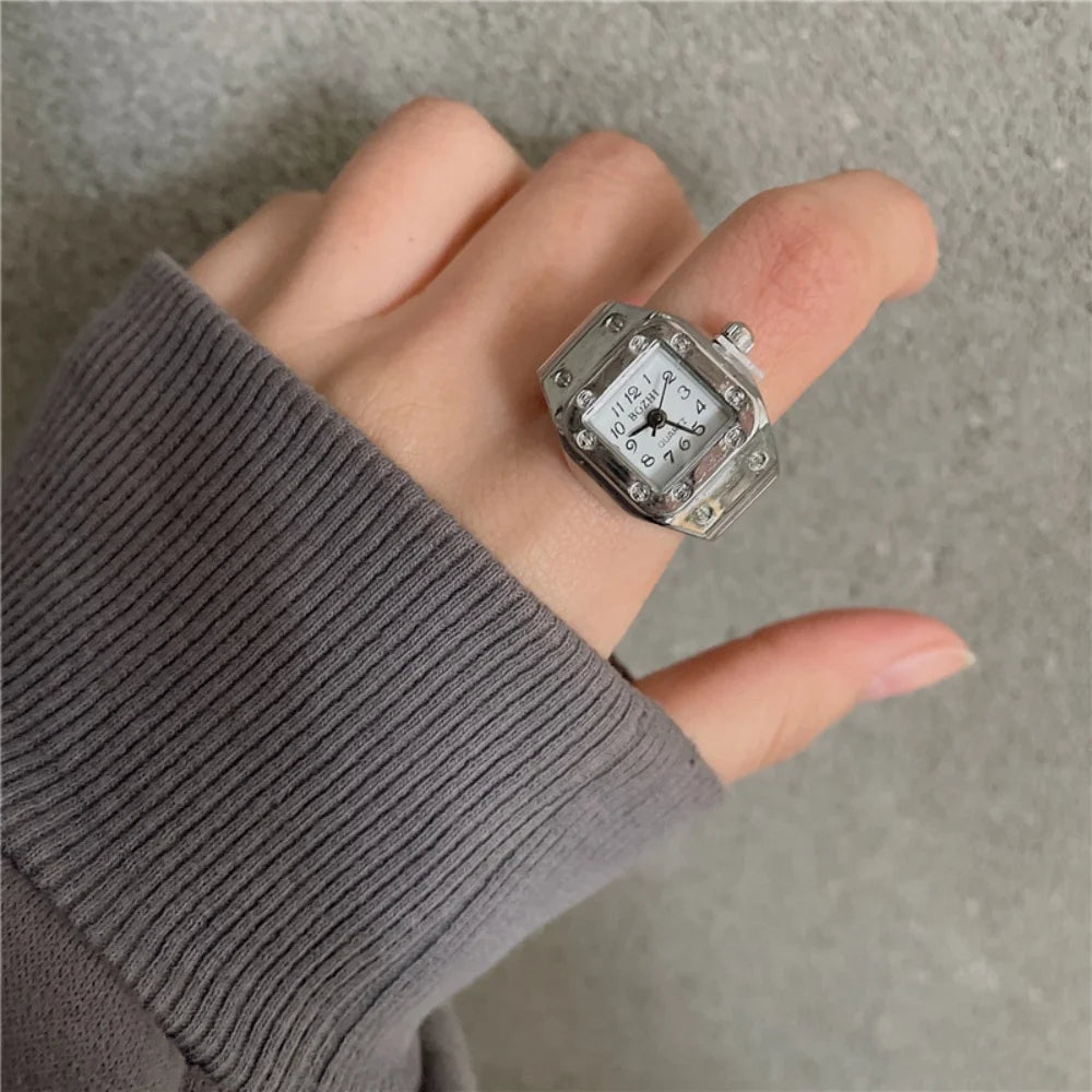Watch Ring Assorted Niche Couple Finger Watch Mini Clock Retro Creative Electric Mens Girls Items Glass Boho Luxury