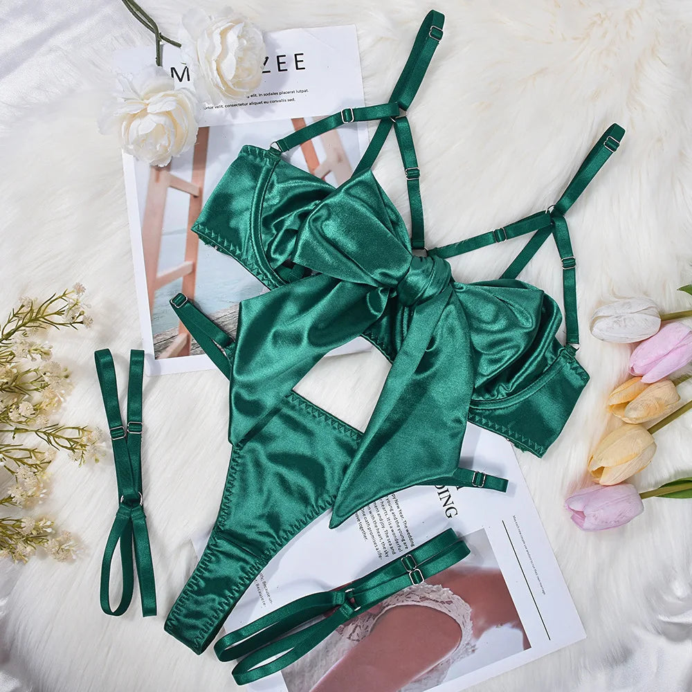 Lingerie's new hot selling European and American lingerie with exquisite bow and hollow out sexy three piece set with steel ring