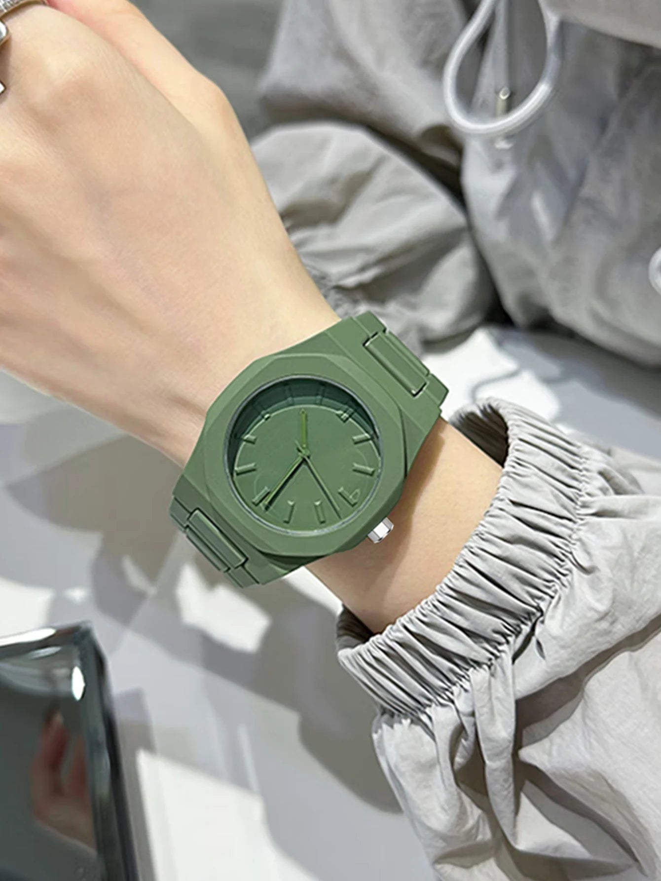 TOMI Trendy minimalist watches for men