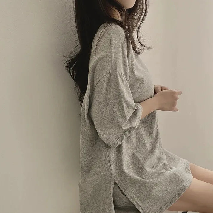 T-shirt for Women in Summer 2025 Slit Black Top Ins Pure Cotton Cotton Mother Simple Loose Long Short Sleeve High Elastic