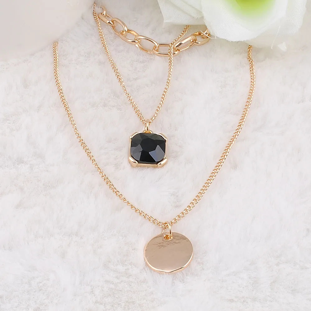 Triple Layered Chain Choker Necklace, Stylish 3-Layer Design, Perfect Accessory for Any, Trendy Jewelry for Women