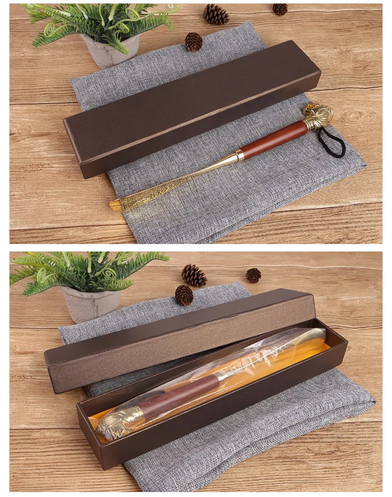 High-quality Delicate Lion Horse Head Metal Shoe Horn Luxury Shoe Pull-on Non-bending Alloy Solid Wood Shoes Pull-on Apparatus