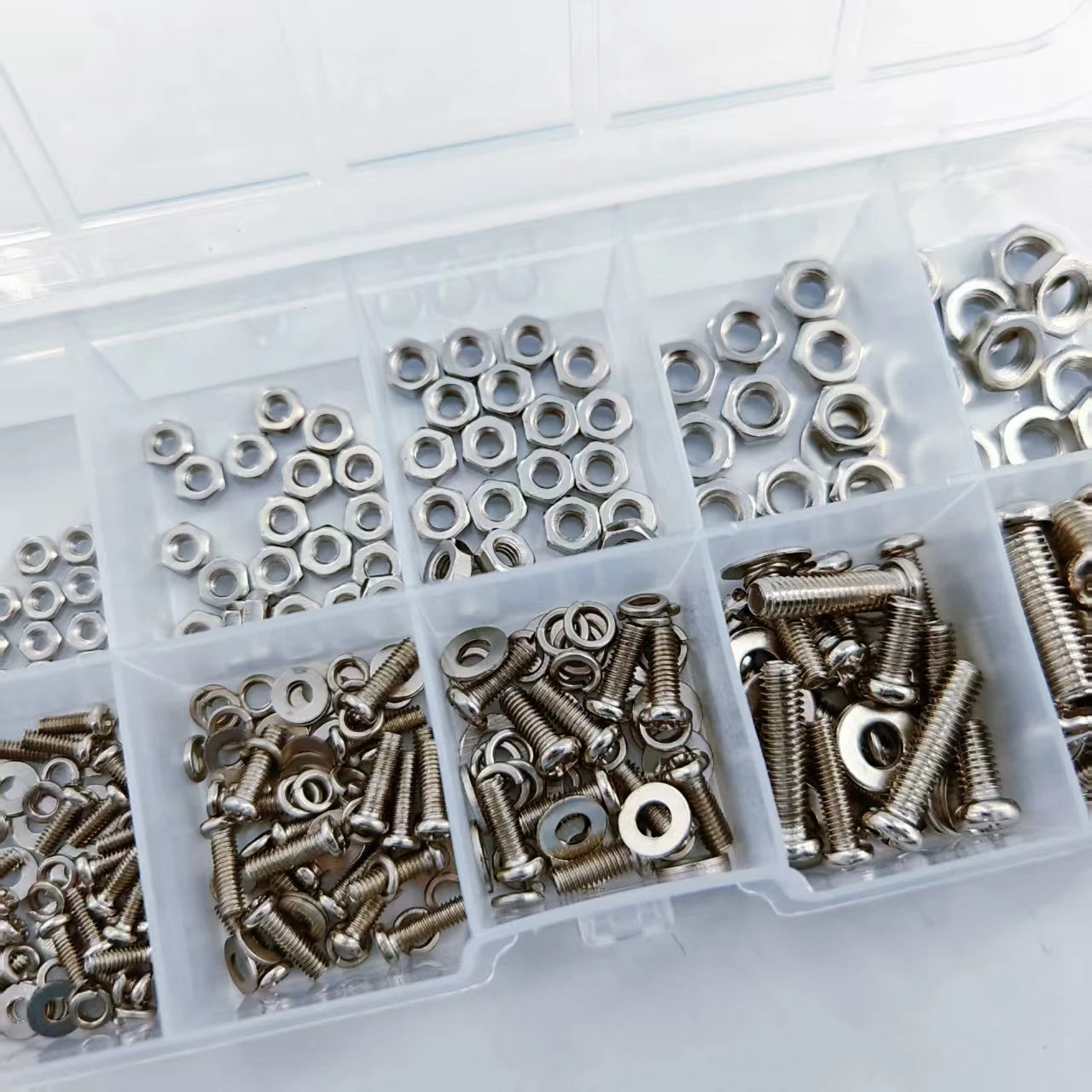 Hex Nuts and Bolt Set - 320 pieces/120 pieces, durable M2 - M5 metric size, universal hardware kit for DIY projects and repairs