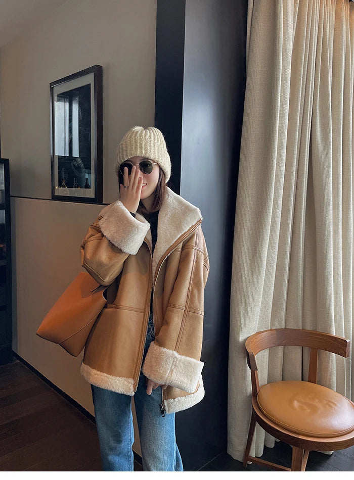 2025 Autumn Winter Fur Integrated Lamb Wool Coat Women's European And American Street Temperament Fashion Locomotive Fur Coat