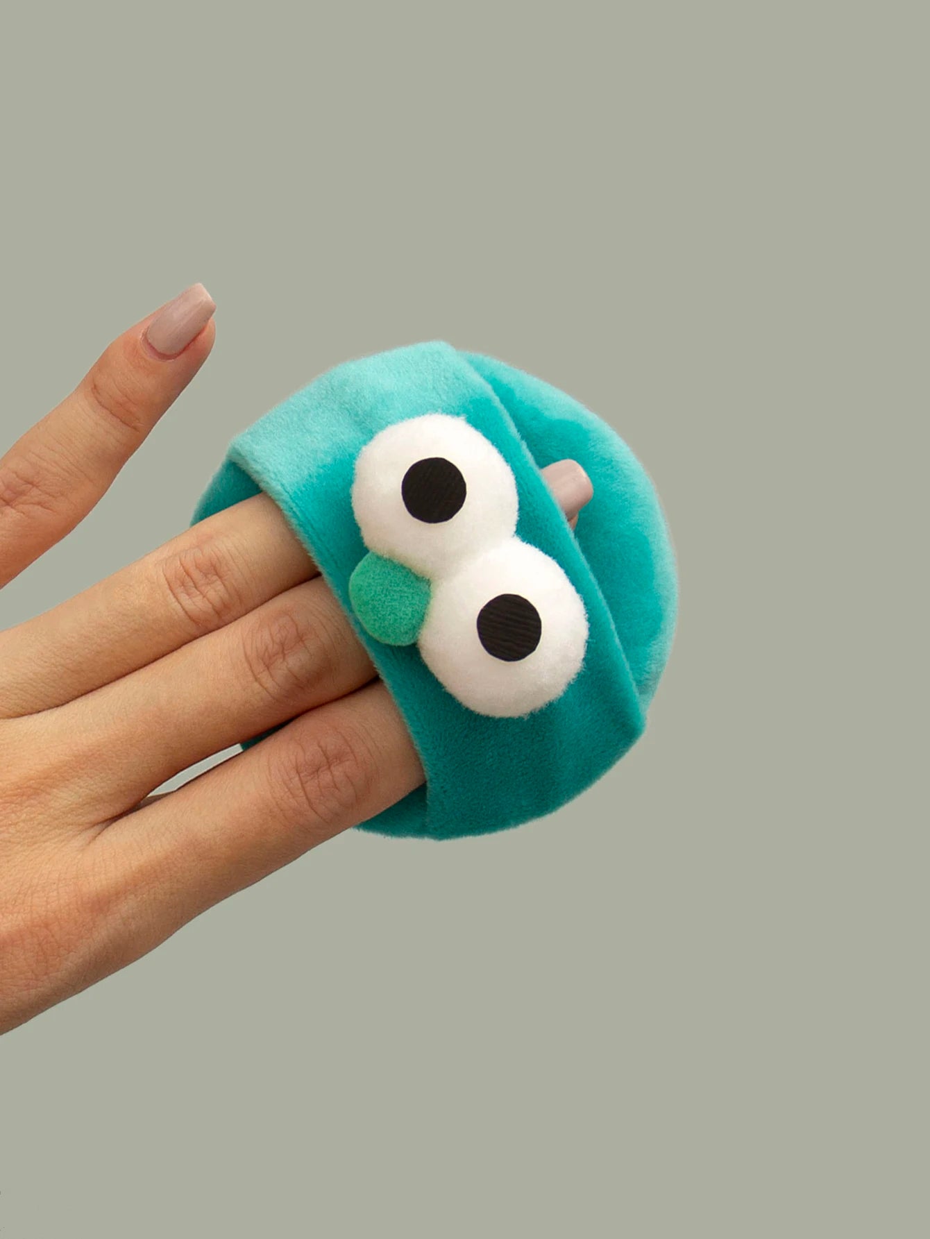 Female Makeup Blender Cosmetic Puff Powder Cute Cartoon Puff Portable Soft Cosmetic Puff Women Make up Tools Kawaii Makeup