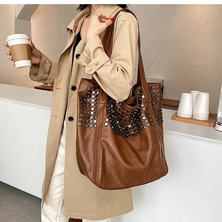 Casual Women Handbag And Purse Large Capacity Tote Bag High Quality Lady Bag Vintag Soft Pu Leather Rivet Shoulder Bags