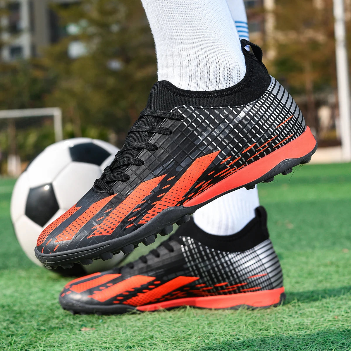 Men Professional Football Shoes Society TF/FG Soccer Shoes  Cleats Original Indoor Football Field Boots Grass Training Sneakers