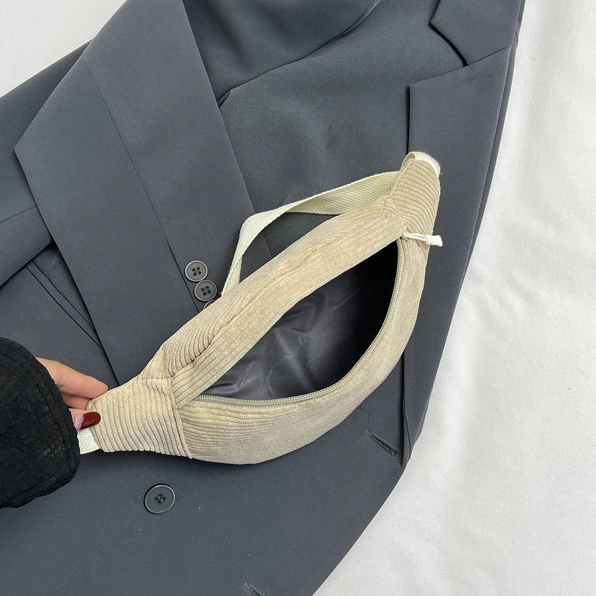 Casual Corduroy Belt Bags for Women Fashion Fanny Pack Female Banana Waist Bag Hip Purse Shoulder Crossbody Chest Bag Pocket