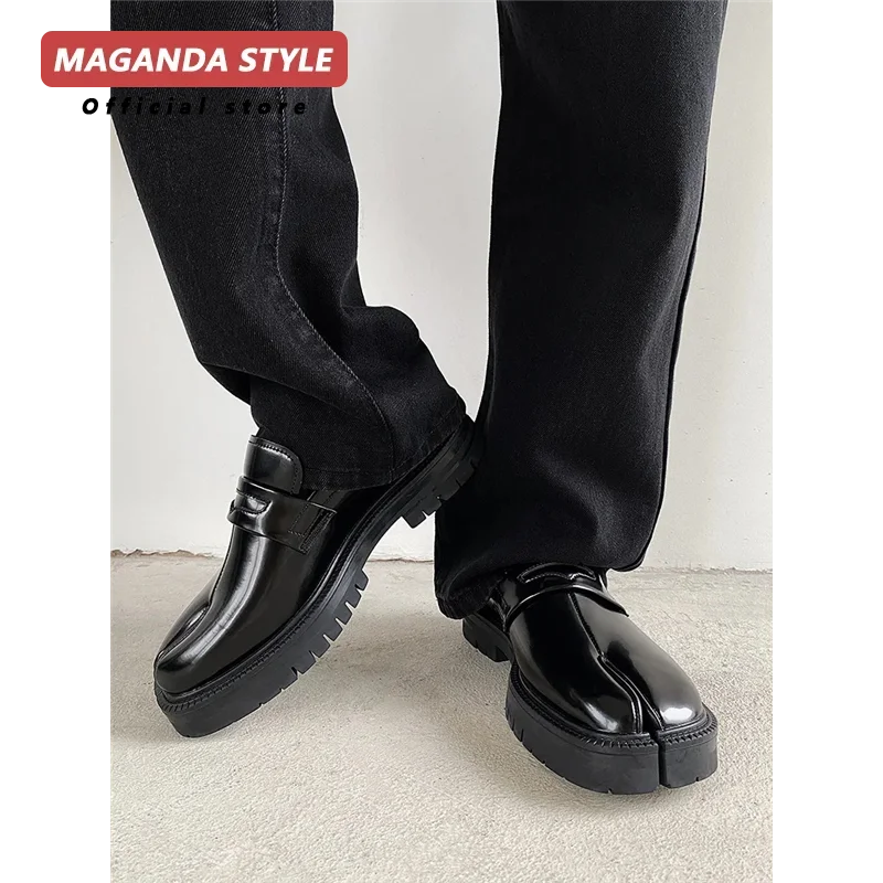 Maganda Split toe horseshoe shoes for men's thick sole Lefu shoes Tabi shoes patent leather shoes Korean version trend casual
