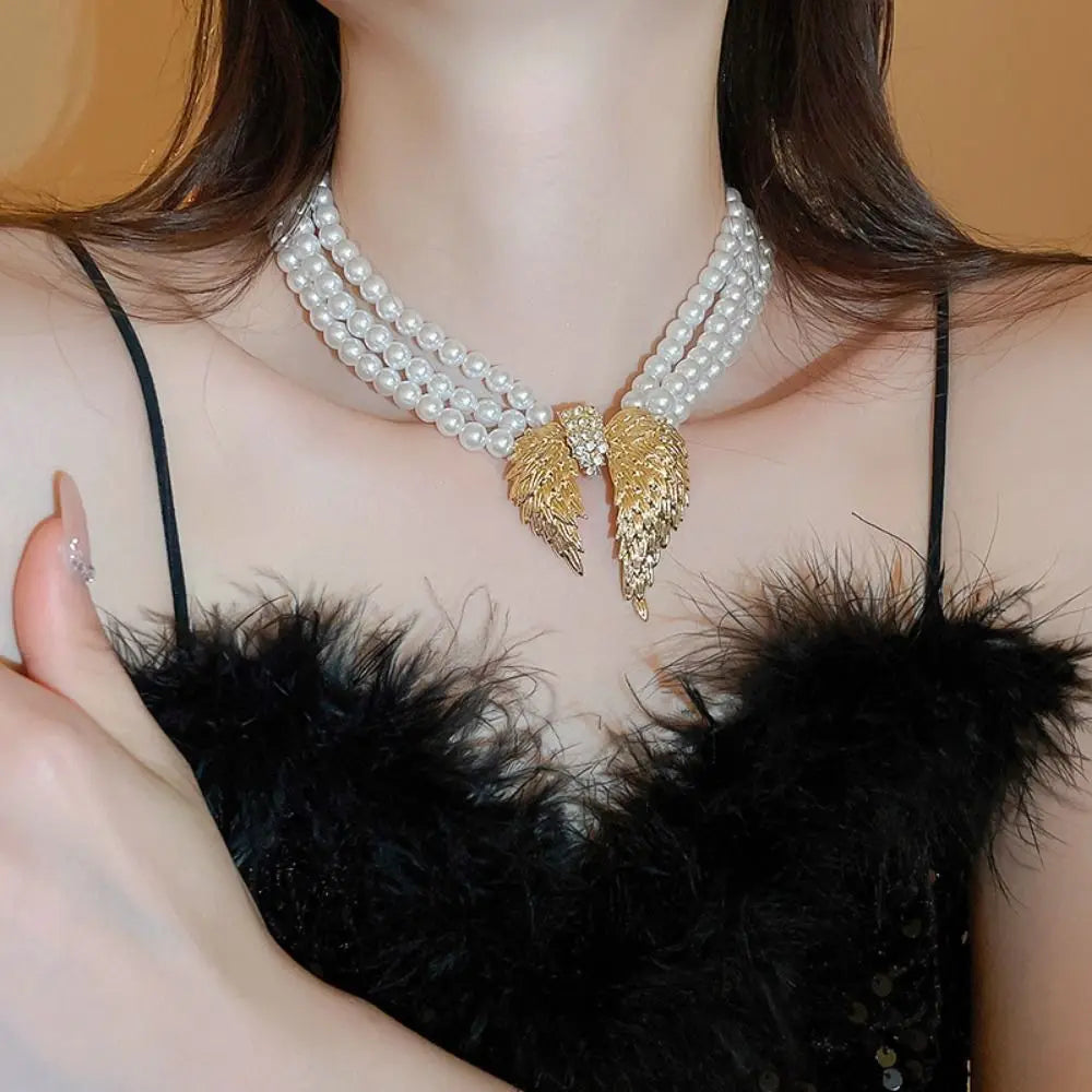 Retro Fashion Multi-layer Pearl Necklace Light Luxury Advanced Sense Clavicle Chain Elegant Delicate Fashion Choker Women