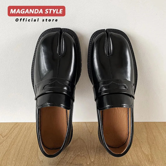 Maganda Split toe horseshoe shoes for men's thick sole Lefu shoes Tabi shoes patent leather shoes Korean version trend casual