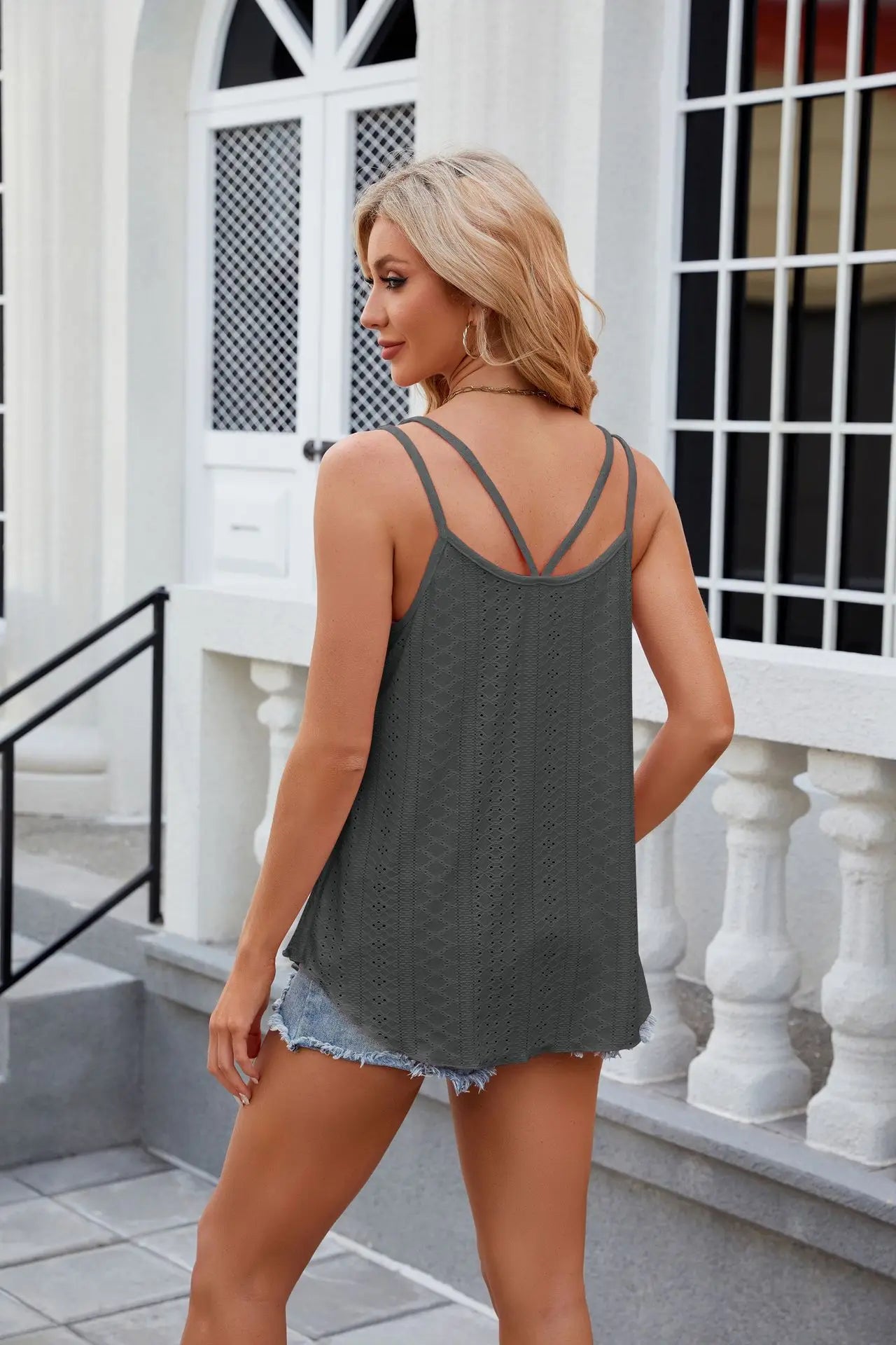 Women Summer Off Shoulder Sexy Vest Girl Fashion Top O Neck Streetwear Loose T Shirt Female Casual Sleeveless Tank Top