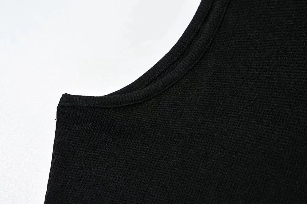 Summer Black Women Fashion Crop Top High Neck Black Sleeveless Tank Tops with Breathable and Comfortable Fit