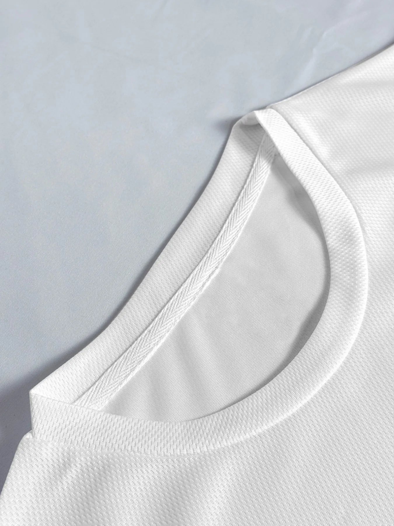 Summer new letter printed men's T-shirt comfortable, breathable, casual round neck solid color top