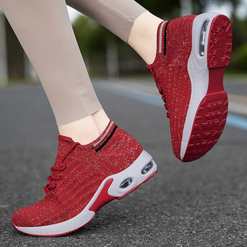 2025 New Women Walking Shoes Fashion Slip on Sock Sneakers Women Casual Breathable Wedges Shoes Ladies Loafers Flats Tenis shoes