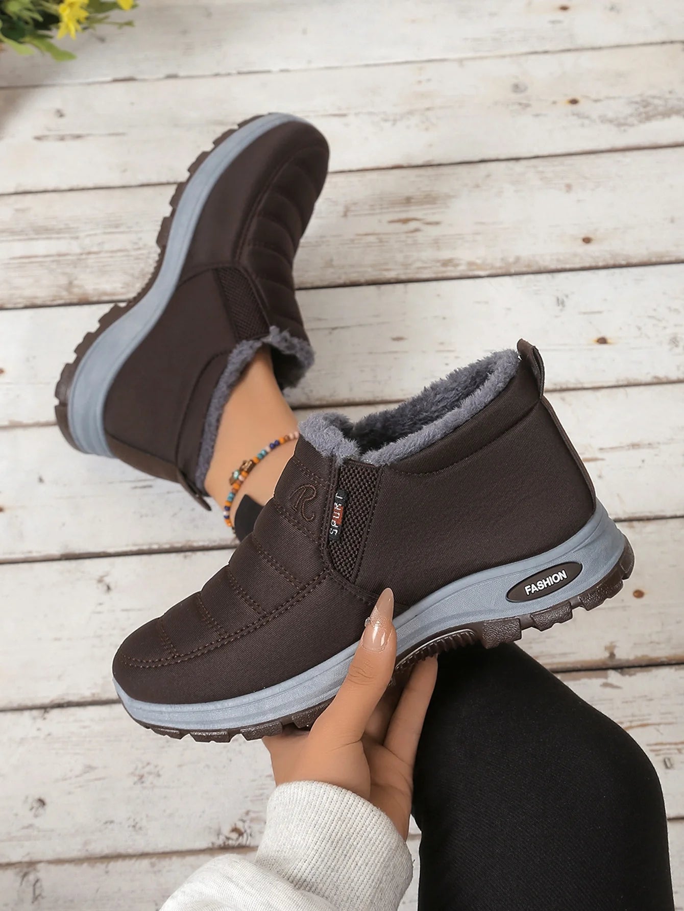 Women's Shoes, Women's Sports Shoes, Fleece and Thickened Boots, Lightweight Soft-Soled Women's Snow Boots