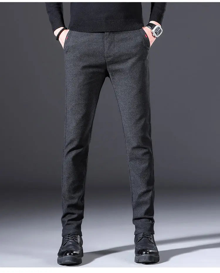 In the autumn of 2025, men's casual pants are slimming, fashionable, cool and versatile. Solid straight-leg Korean-style busines