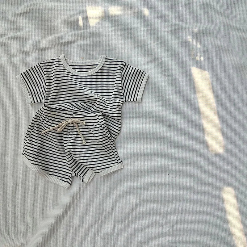 Comfortable Baby Clothes Set  Boys Simplicity Stripe Round Neck T-shirt +  Striped Shorts  breathable casual girl short sleeved