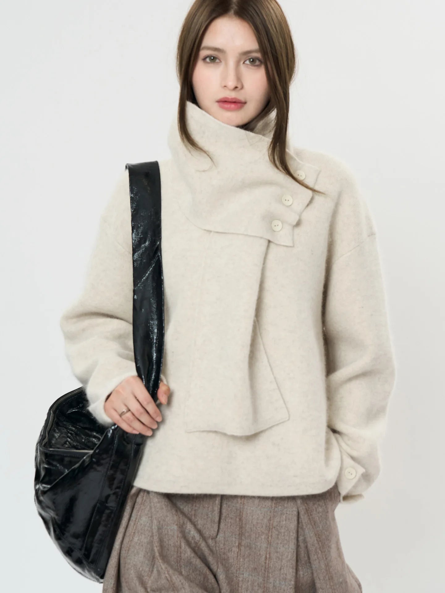 Winter wool sweater women's casual solid color round neck long sleeved scarf decoration loose sweater