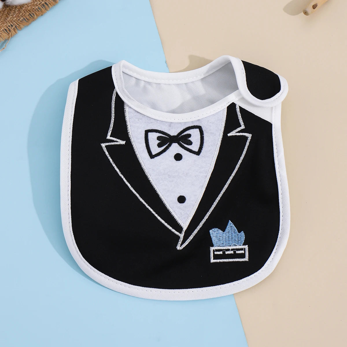 Baby Girl Boy Feeding Bibs Waterproof Apron Cartoon Towel Kids Toddler Dinner baberos Bandanas Burp Cloths