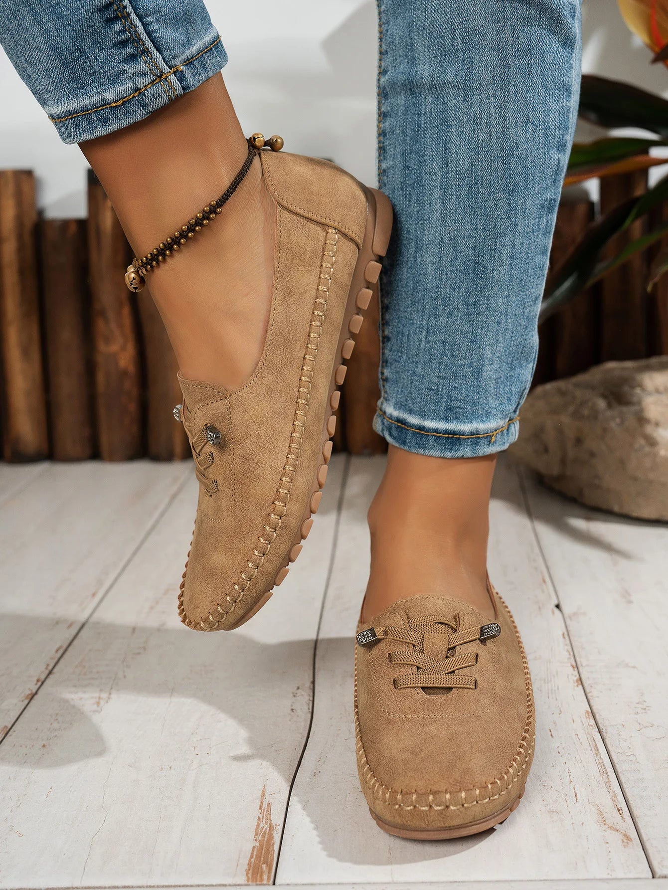Women's Loafers Fashion Lace Up Comfortable Round Toe Soft Sole Flats Daily Walking Lightweight Versatile Slip on Casual Shoes