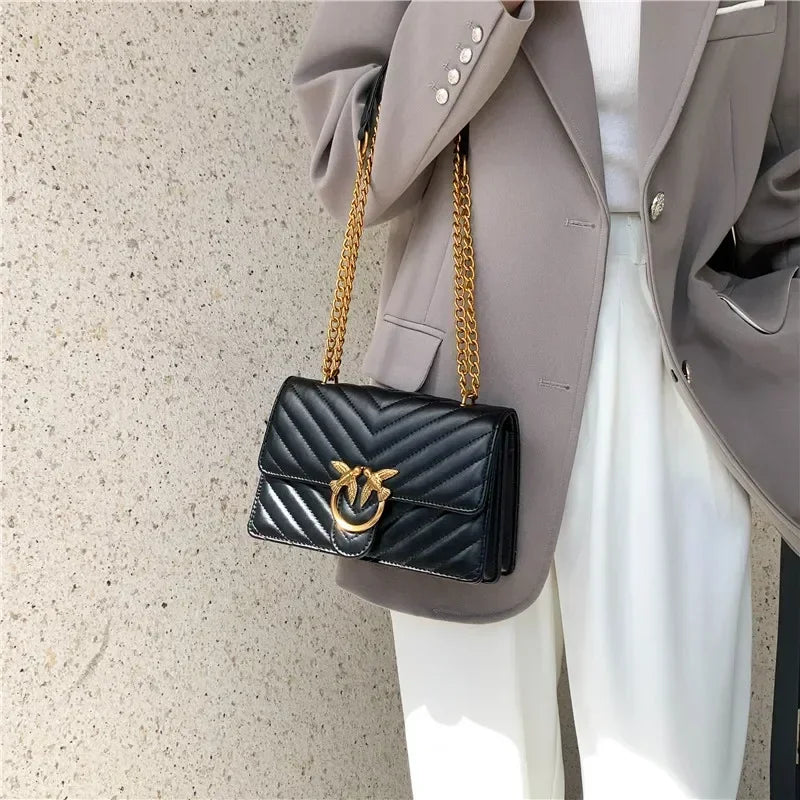 Ladies' elegant crossbody bag with shoulder strap design, made of high-quality leather material, classic and popular