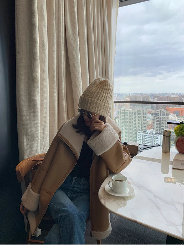 2025 Autumn Winter Fur Integrated Lamb Wool Coat Women's European And American Street Temperament Fashion Locomotive Fur Coat