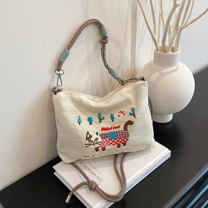 Ladies Tote Bag Lazy Ins Wind Japanese Embroidery Fashion Joker Large-capacity Durable Shoulder Bag Commuter Messenger Bag