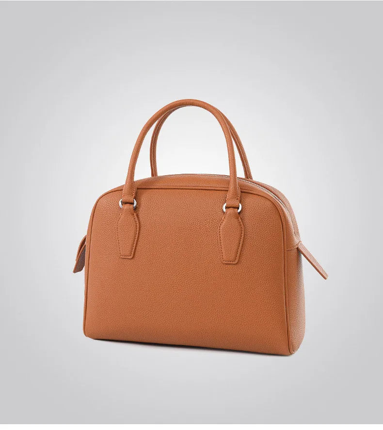 New Women's Handbag, Simple Casual Bag, Large-Capacity Briefcase, Fashionable Commuter Tote Bag, Retro-Style Water-Repellent Bowling Bag