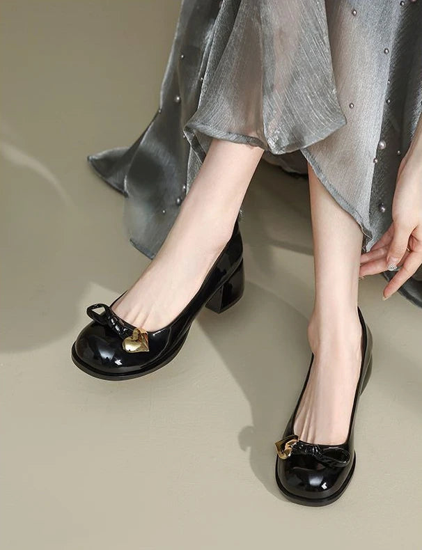 Shoes for Woman 2025 Women's Summer Footwear Round Toe Cute with Medium Heels Loafers Kawaii Trend on Sale Lastest Beau Today