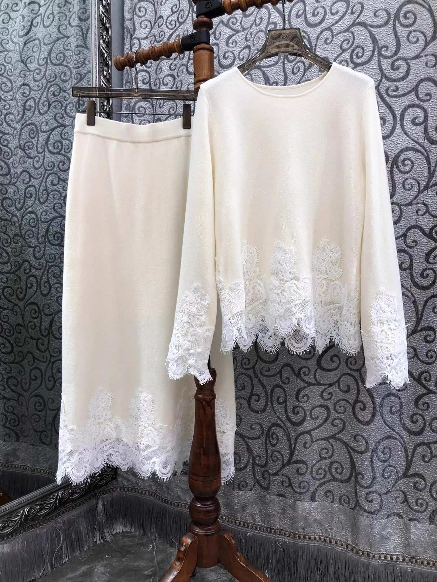 Top Quality New Skirt Suit 2025 Autumn Winter 2PC Set Women Lace Knitting Patchwork Wool Sweater+Long Knitted Skirt Suit & Sets
