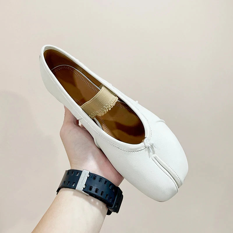 Womens Genuine Leather Ballet Flats Black Sheepskin Pleated Tibi SplitToe Shoes Fashion Mules Designer Footwear