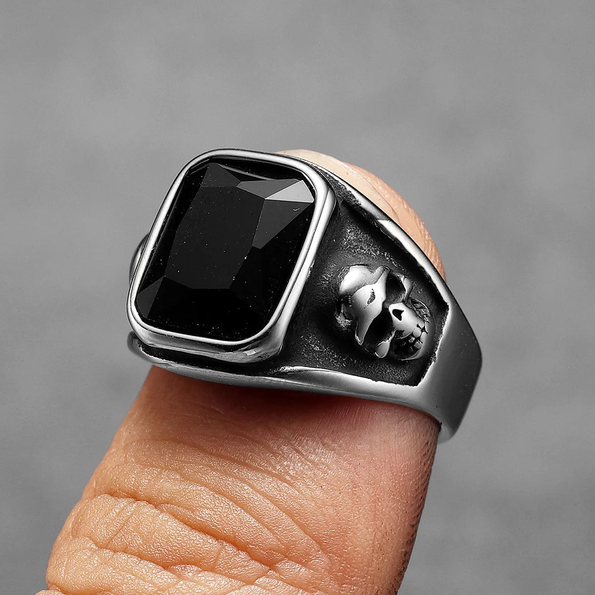 Gem Stone Skull Men Rings Stainless Steel Women Jewelry Vintage Gothic Punk Rock Cool Stuff Fashion Accessories Gift Wholesale