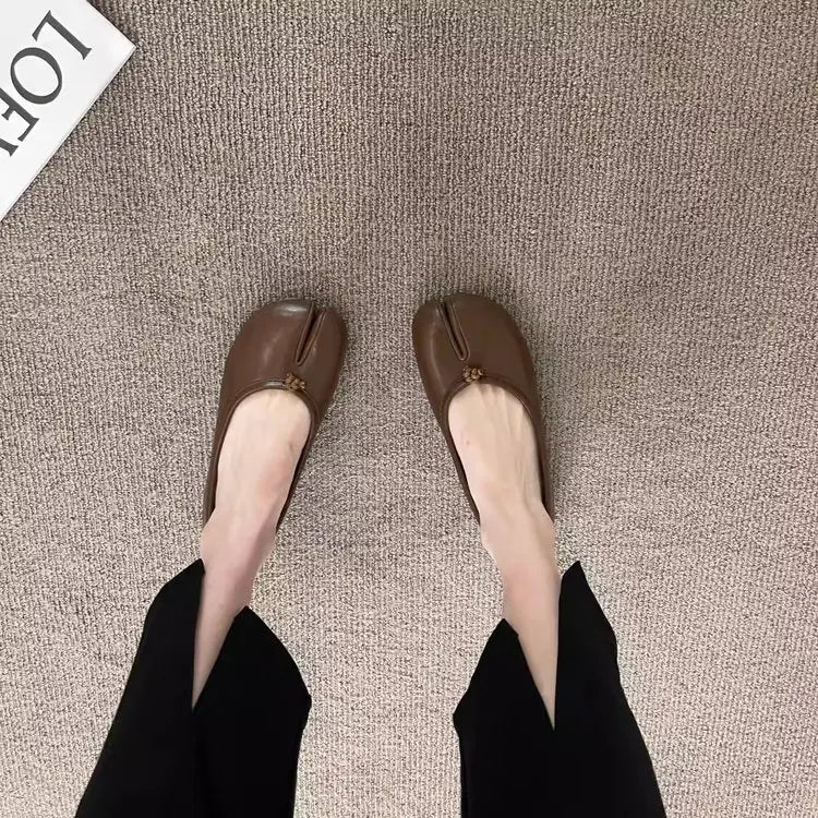 Korean Style Horse-Shoe Split-Toe Women's Shallow Mouth Single Shoes New Slip-On Pig's Trotters Versatile Grandma Flat Loafers