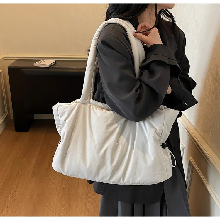 Women Nylon Bucket Shoulder Bag Large Capacity Tote Bag Fall Winter Versatile Cotton-padded Handbag Guangzhou High Quality Bag