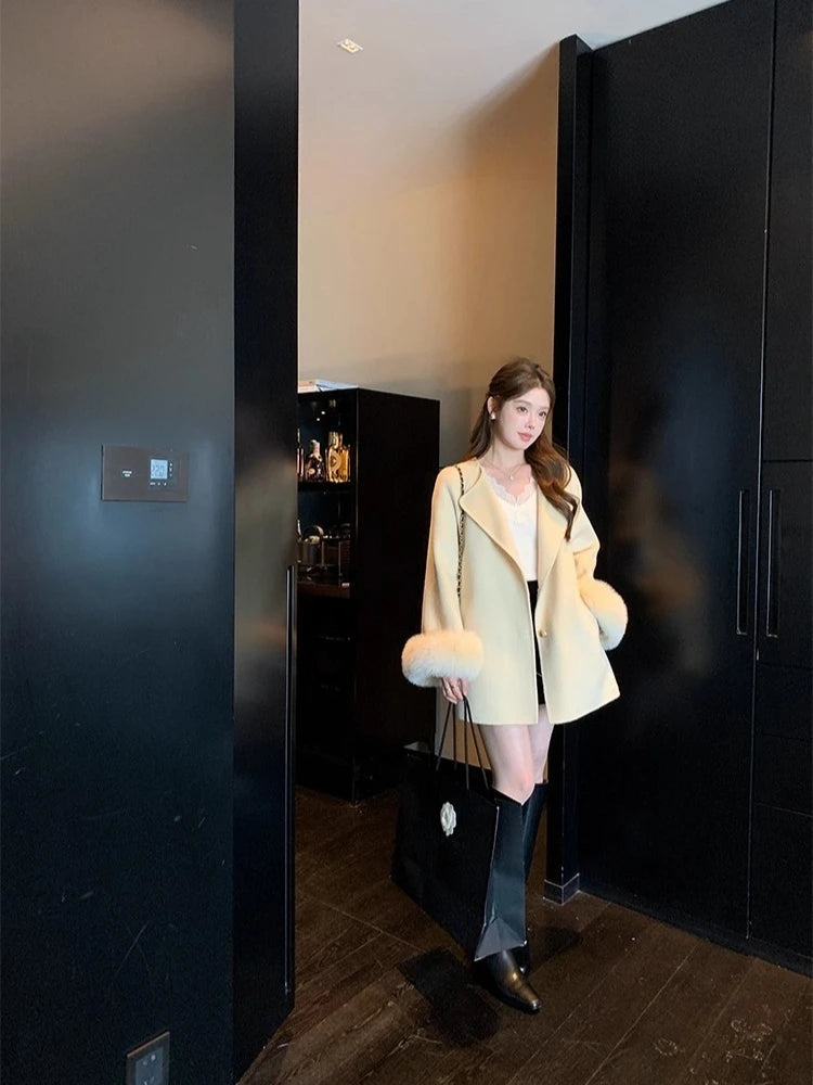 Elegant Wool Coat Warm Women Double Faced Luxury Real Fox Fur Sleeves 100 Wool Scarf Autumn Winter 2025 New Fashion Trench Coat