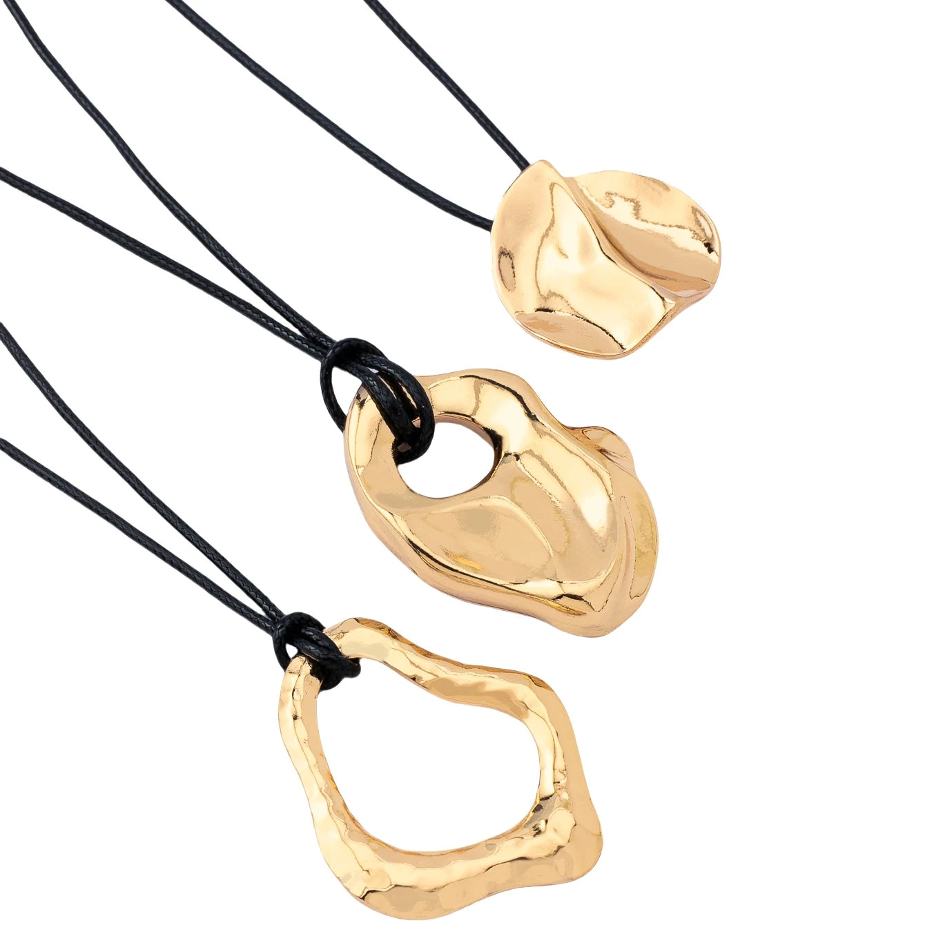 A Women's Necklace with an Irregular Geometric Pendant, Winter Punk Style Sweater Necklace, Suitable for Everyday Wear and Vacation Wear
