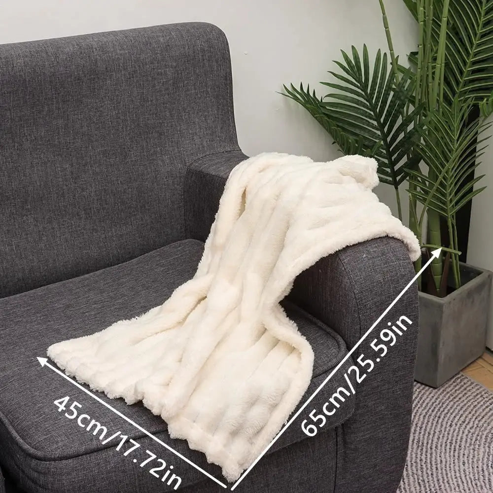 Ultra Soft Fleece Bed Throw Blankets for Lunch Rest Double Sided Warm Blanket Skin-Friendly Warm Conditioning Quilt Breathable