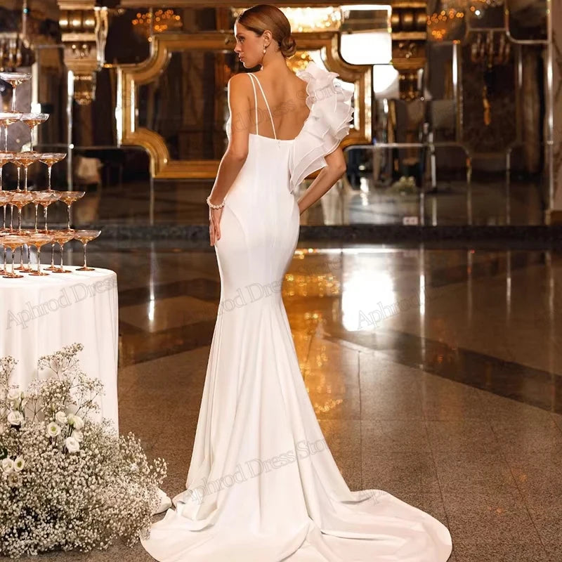 Classic Wedding Dresses Vintage Bridal Gowns Sleeveless Backless Robes For Formal Party Sweep Train Vestidos De Novia Customized