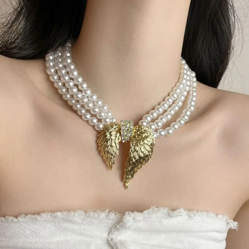 Retro Fashion Multi-layer Pearl Necklace Light Luxury Advanced Sense Clavicle Chain Elegant Delicate Fashion Choker Women