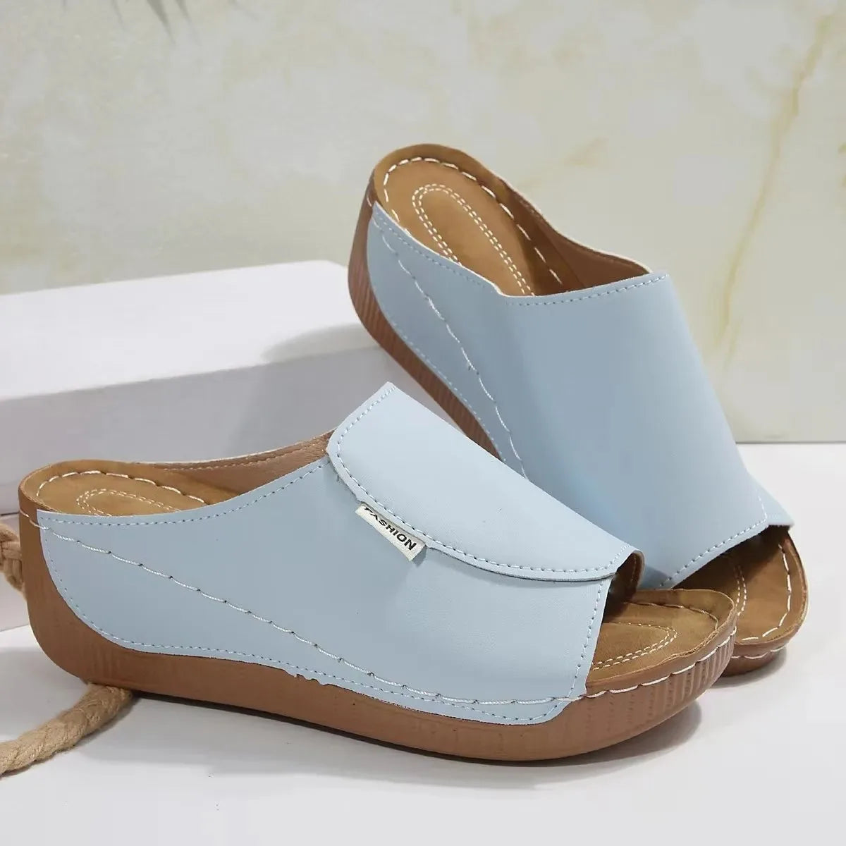Ladies wear wedge heel sandals, solid color open toe thick soled shoes, summer comfortable slippers, ventilated and easy to wear