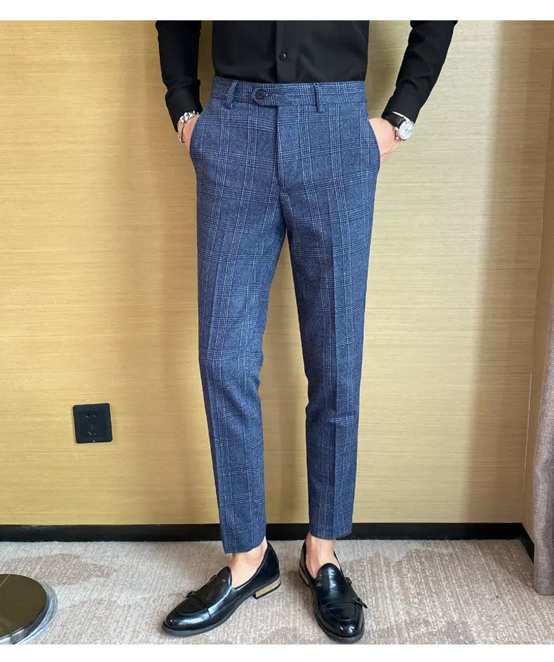 Spring and autumn checked trousers for men are trendy, fashionable, cool and versatile, as well as for business and casual wear