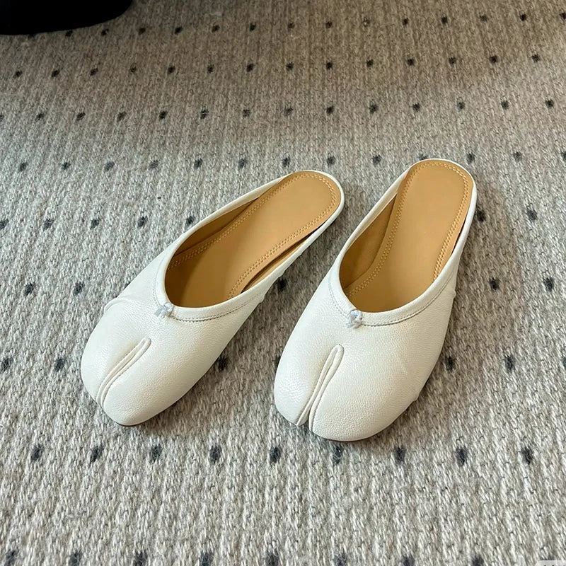 Womens Genuine Leather Ballet Flats Black Sheepskin Pleated Tibi SplitToe Shoes Fashion Mules Designer Footwear