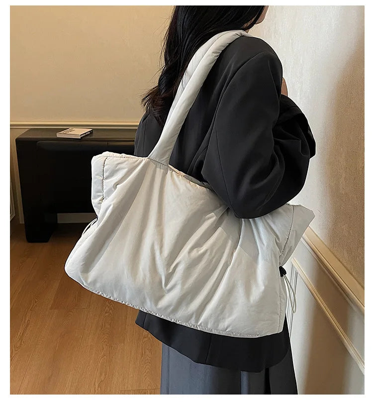 Women Nylon Bucket Shoulder Bag Large Capacity Tote Bag Fall Winter Versatile Cotton-padded Handbag Guangzhou High Quality Bag