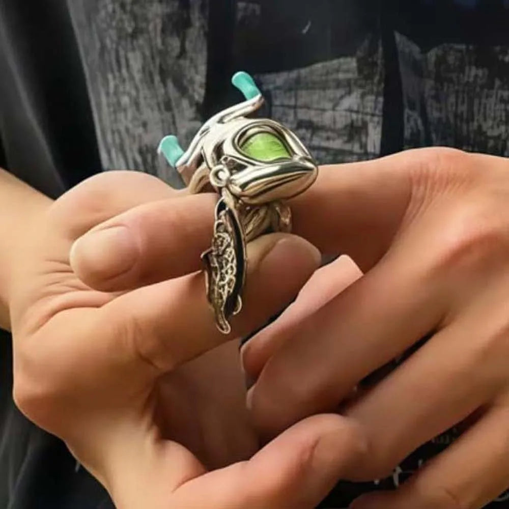 Neck Chain Luxury Fishing Reel Necklace Rotatable Exquisite Fishing Reel Ring High-end Pendant Men Neck Pendant Daily