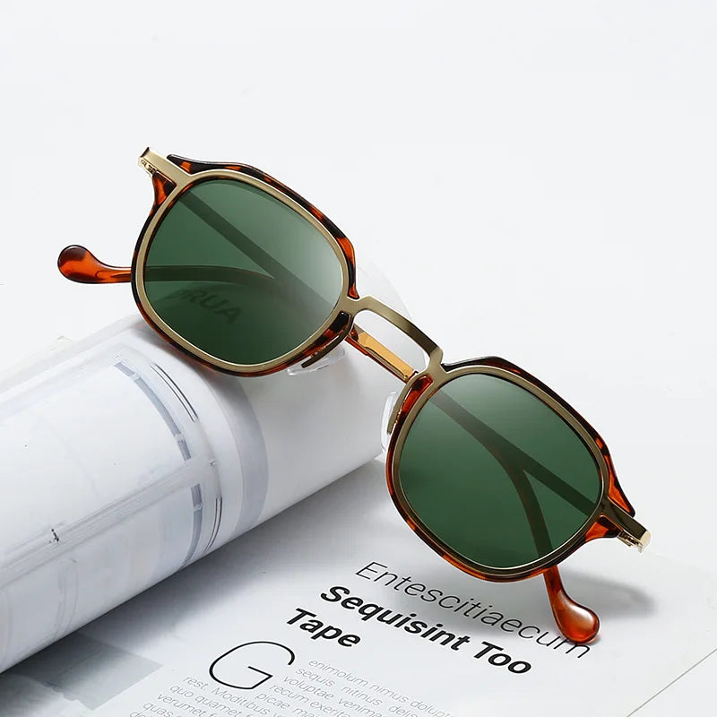 2025 New Small Square Polarized Sun Glasses For Men Women Retro Steampunk Sunglass Metal Frame Eyewear Oculos De Sol UV400 TAC