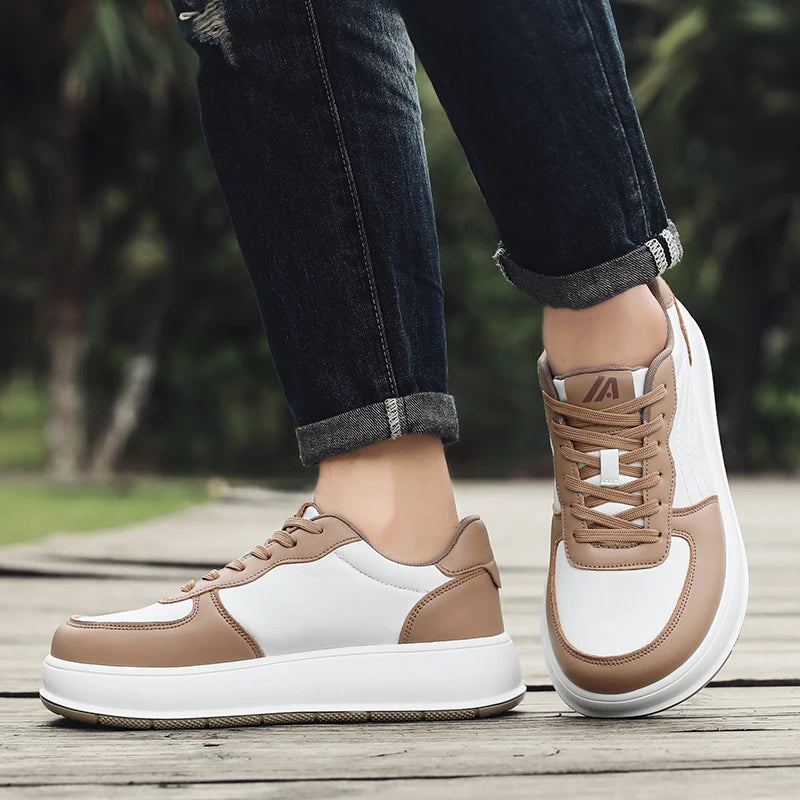 Men's Wide-top Shoes with Leather Upper, Casual Sports Shoes in Large Size, Thick Sole, Height-increasing Platform Shoes