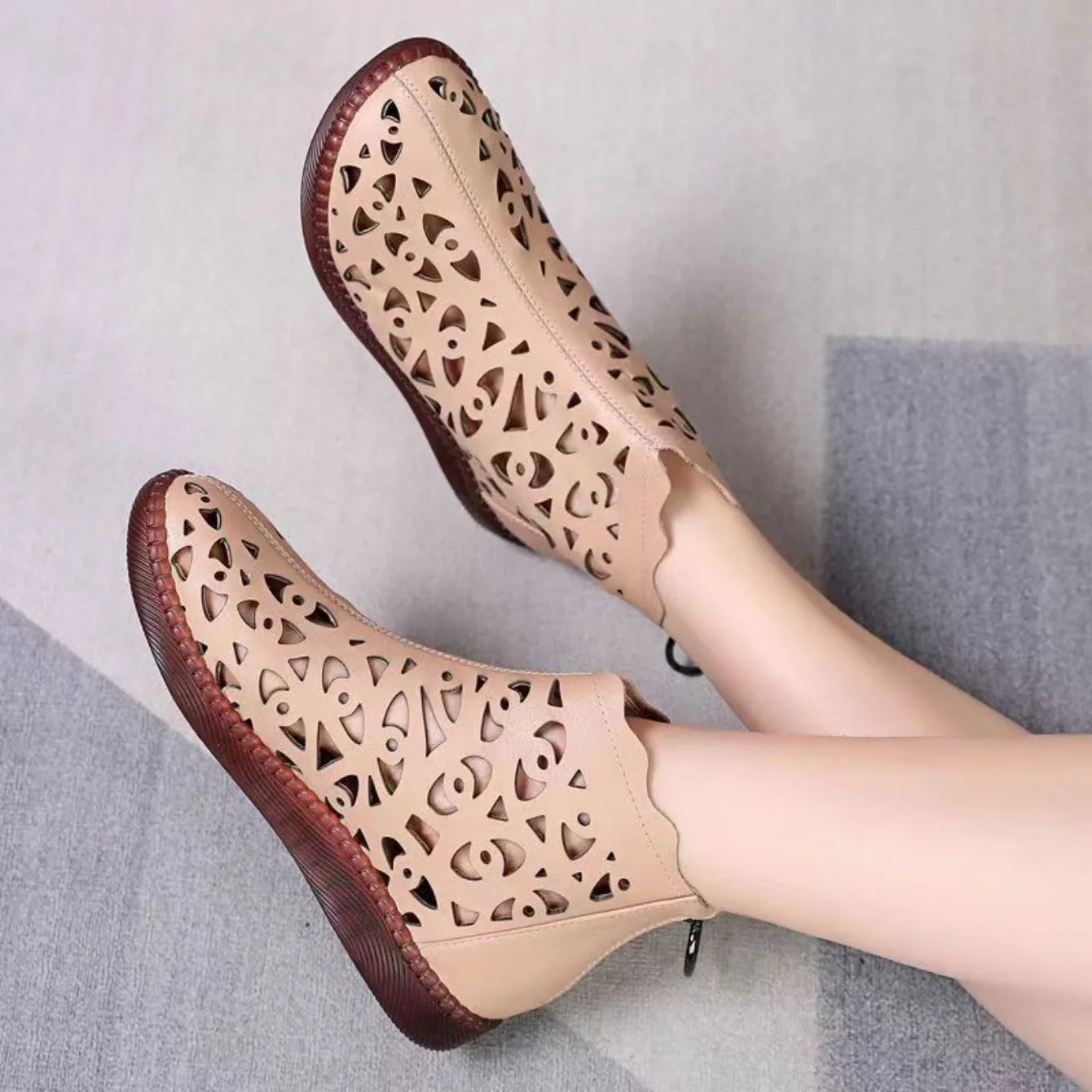 Women's Flat-bottomed Booties 2025 Spring and Autumn New Fashion Hollow Breathable Soft and Comfortable Leisure Cool Boots.