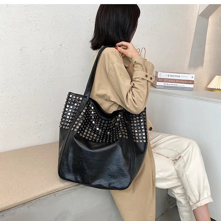 Casual Women Handbag And Purse Large Capacity Tote Bag High Quality Lady Bag Vintag Soft Pu Leather Rivet Shoulder Bags